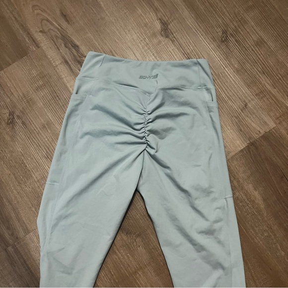 Bo+Tee High Waist Wrap Over Leggings - Picture 5 of 11